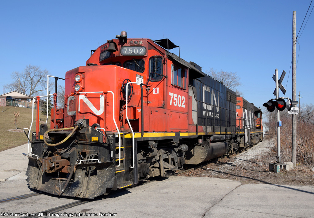 CN 7502